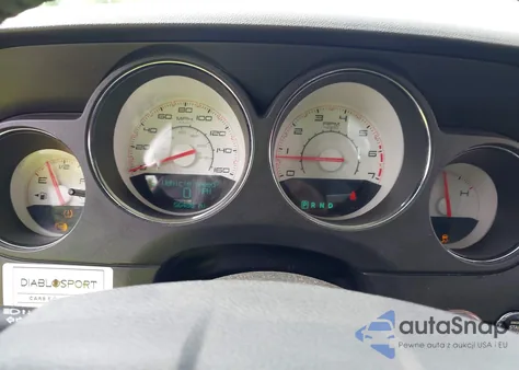 2013 Dodge Challenger R/T z USA, uszkodzony, nr VIN 2C3CDYBT8DH740439